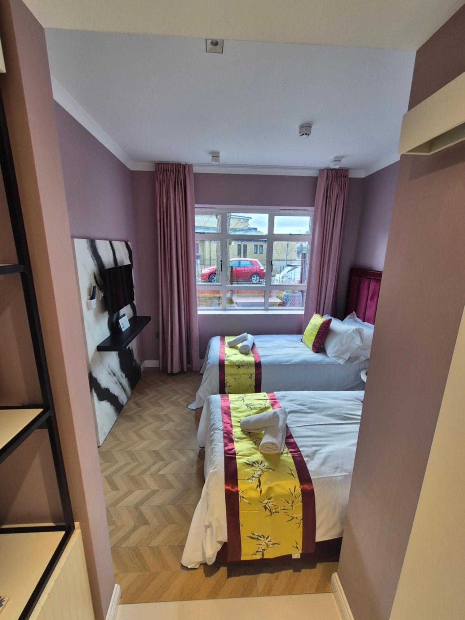 Rosemay Hotel Near London Heathrow Airport Hayes  Exterior photo